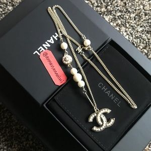 ❌DO NOT BUY❌ Chanel Pearl CC Pendant Necklace